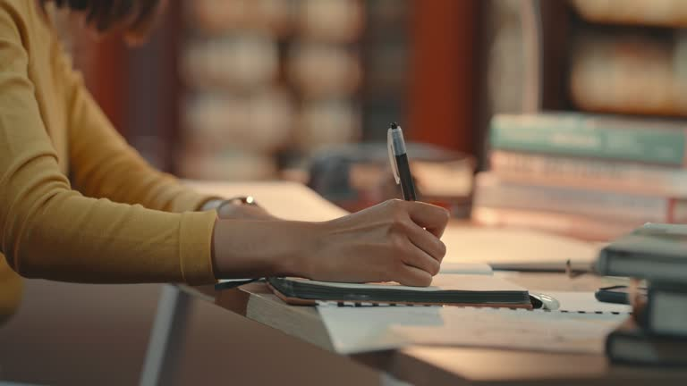 7 Contoh Surat Pengantar Kuesioner Skripsi yang Sopan Anti Ditolak